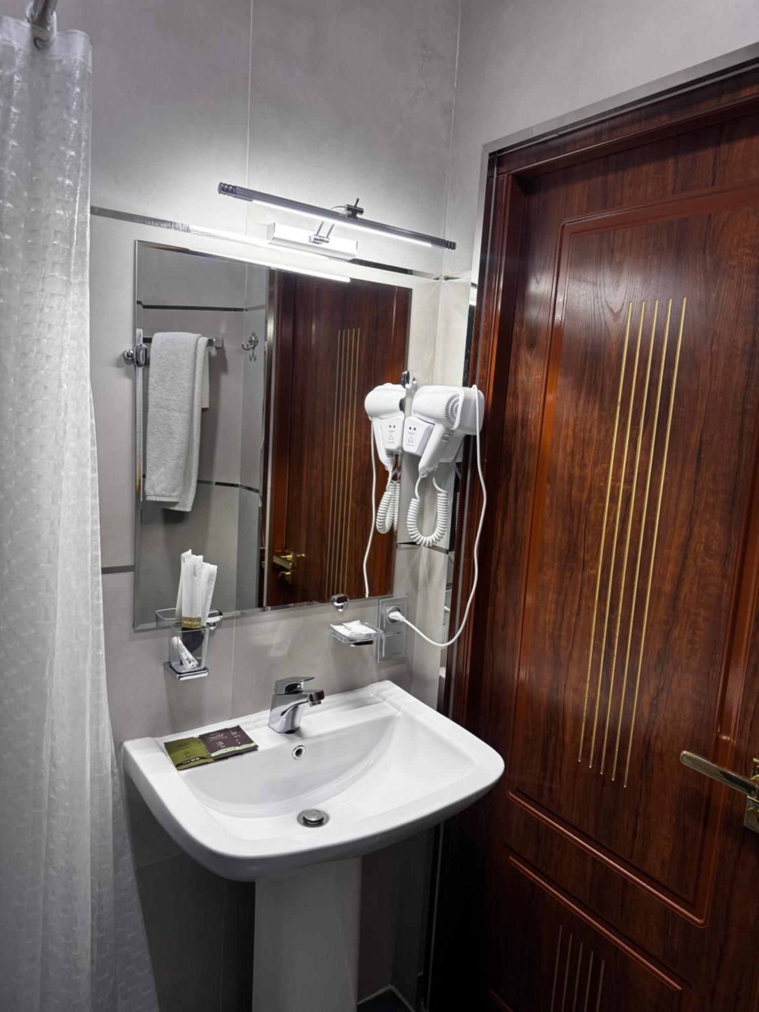 Salomat Guest House Semerkant Dış mekan fotoğraf